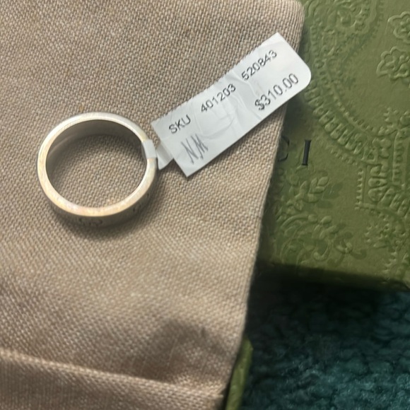 Gucci Green and Beige Box with silver ring - Picture 6 of 7